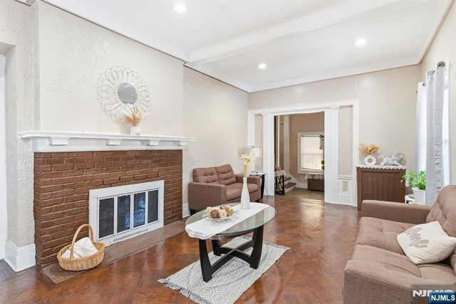 46 N 10th Street, Newark, NJ 07107