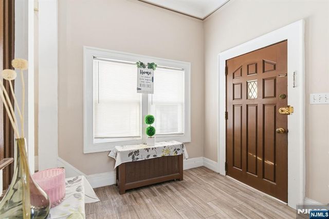 46 N 10th Street, Newark, NJ 07107