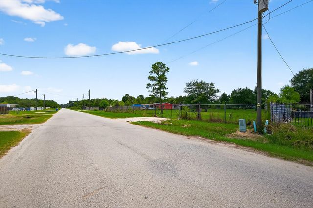 2425 County Road 3479b, Cleveland, TX 77327