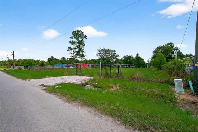 2425 County Road 3479b, Cleveland, TX 77327