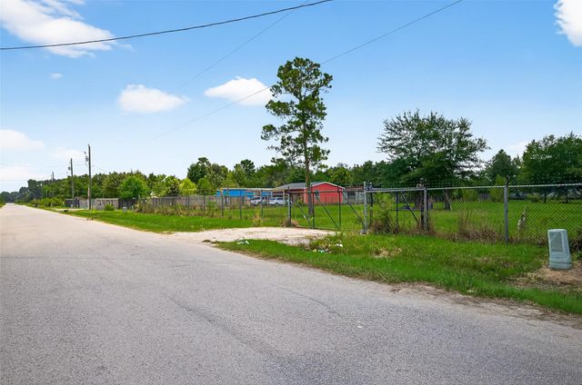 2425 County Road 3479b, Cleveland, TX 77327