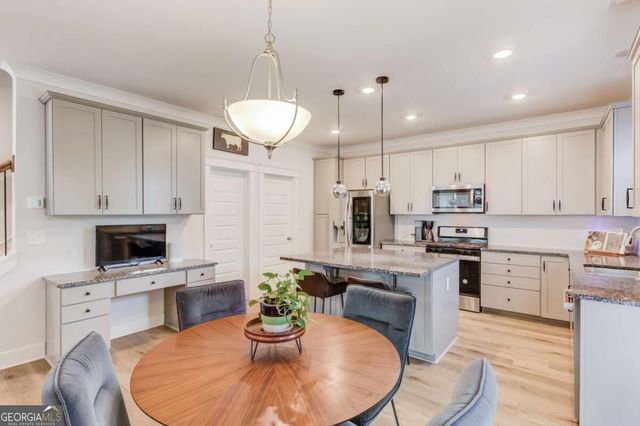 42 Sinclair Circle, Hoschton, GA 30548