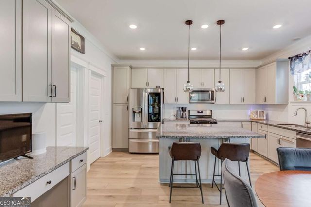 42 Sinclair Circle, Hoschton, GA 30548