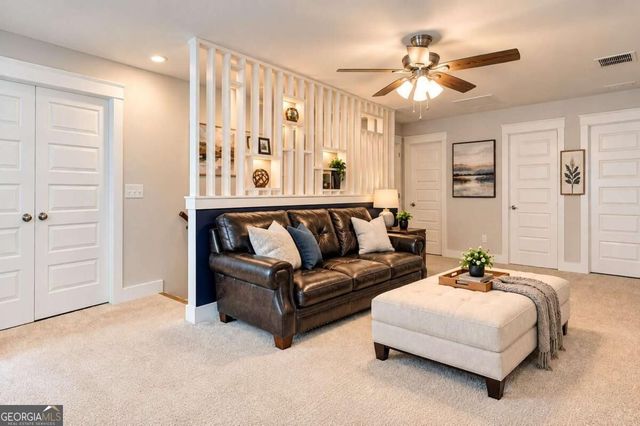 42 Sinclair Circle, Hoschton, GA 30548