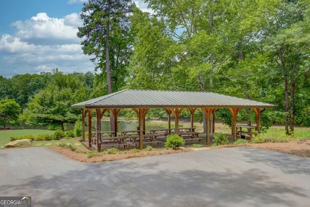 42 Sinclair Circle, Hoschton, GA 30548