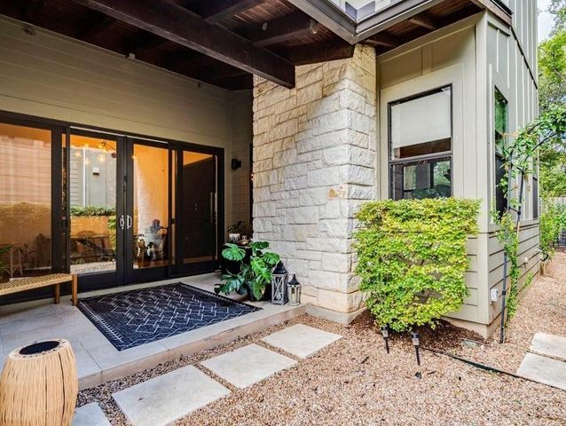 1502 Barton Hills DR B, Austin, TX 78704