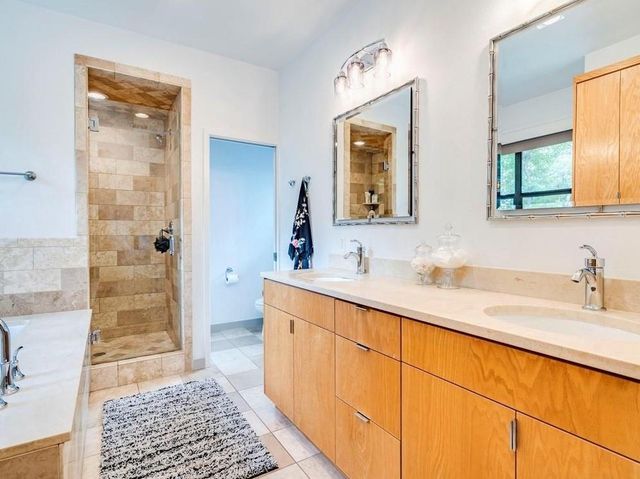 1502 Barton Hills DR B, Austin, TX 78704