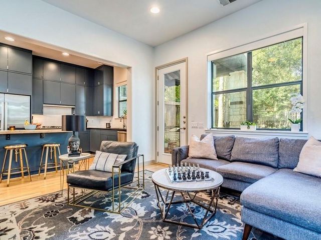 1502 Barton Hills DR B, Austin, TX 78704