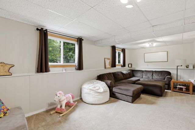 12295 Heather Street NW, Coon Rapids, MN 55433