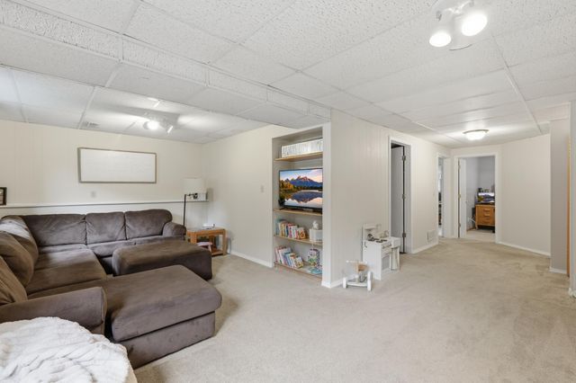 12295 Heather Street NW, Coon Rapids, MN 55433