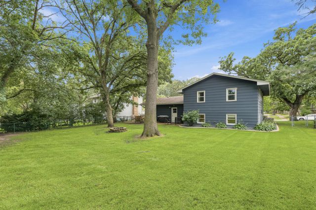 12295 Heather Street NW, Coon Rapids, MN 55433