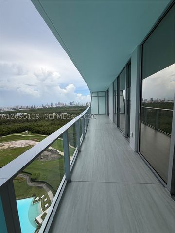 2411 Laguna Cir 2409, North Miami, FL 33181