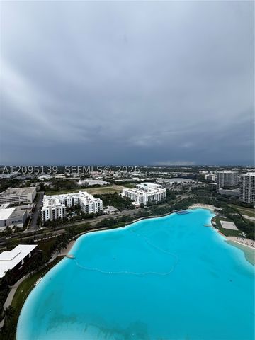 2411 Laguna Cir 2409, North Miami, FL 33181