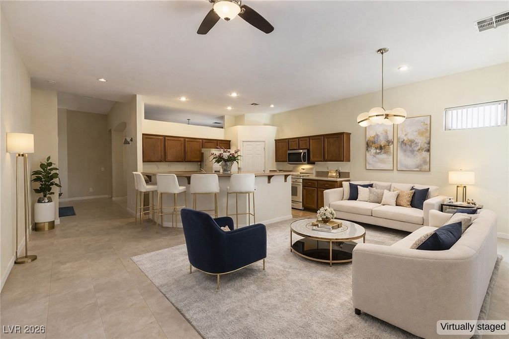 Image 5 of property listing at 7549 Evening Falls Drive, Las Vegas, NV 89131