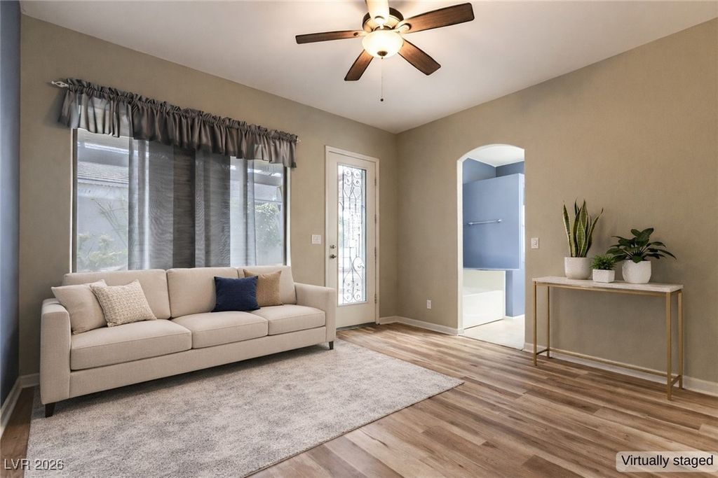 Image 7 of property listing at 7549 Evening Falls Drive, Las Vegas, NV 89131