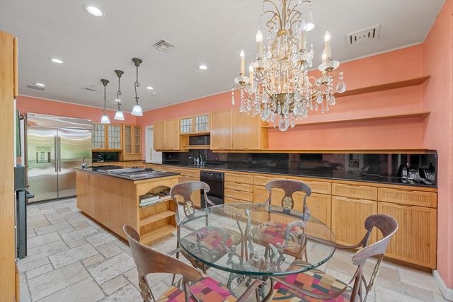 23 Sloans Curve Drive, Palm Beach, FL 33480