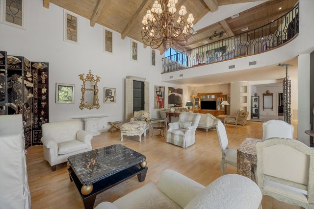 23 Sloans Curve Drive, Palm Beach, FL 33480