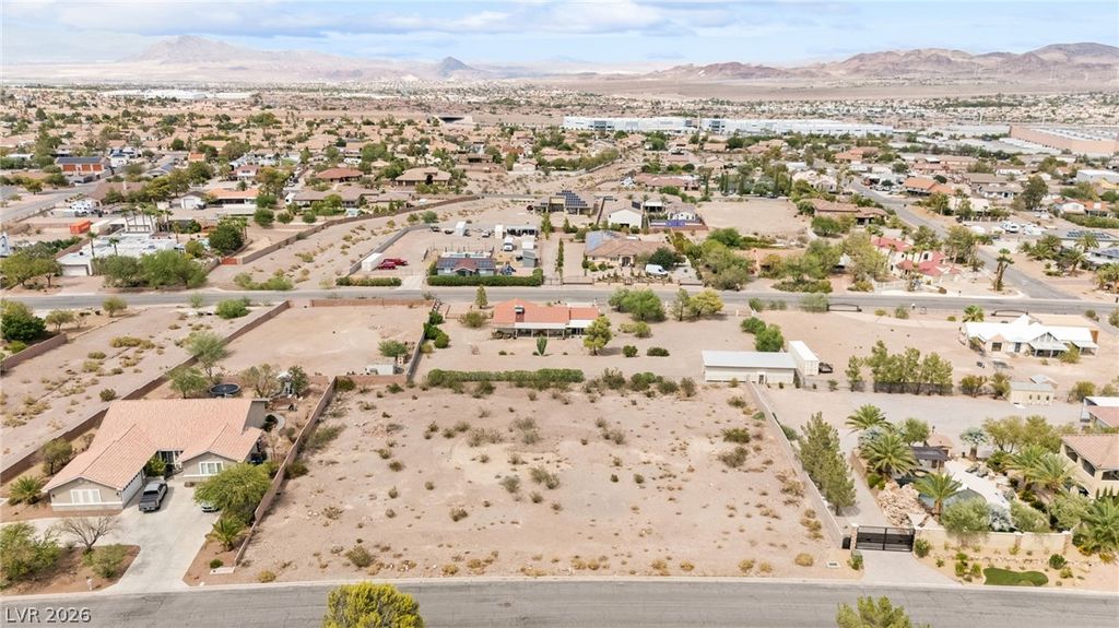 944 Santa Ynez Avenue, Henderson, NV 89002 — photo 2