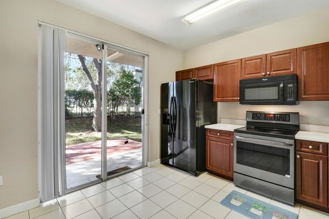 4170 Napoli Lake Drive, Riviera Beach, FL 33410