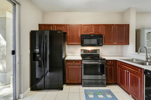 4170 Napoli Lake Drive, Riviera Beach, FL 33410