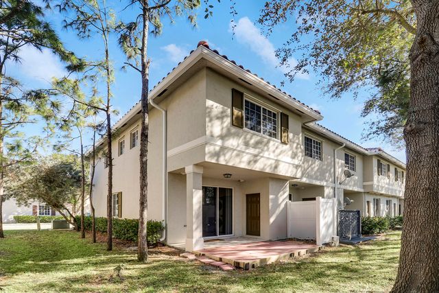 4170 Napoli Lake Drive, Riviera Beach, FL 33410