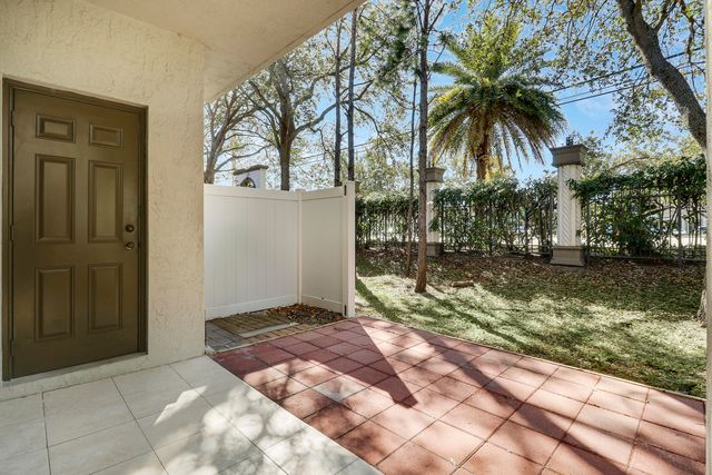 4170 Napoli Lake Drive, Riviera Beach, FL 33410