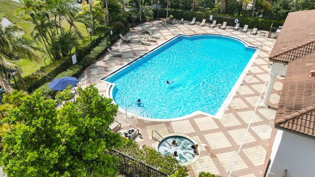 4170 Napoli Lake Drive, Riviera Beach, FL 33410