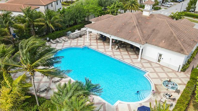 4170 Napoli Lake Drive, Riviera Beach, FL 33410