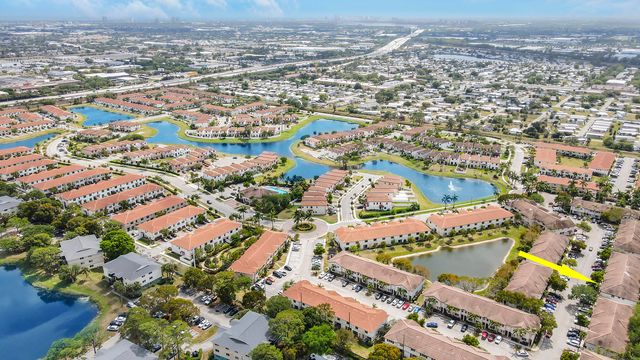 4170 Napoli Lake Drive, Riviera Beach, FL 33410