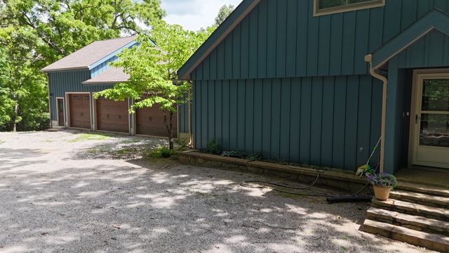612 Francis Ferry Rd, Mcminnville, TN 37110