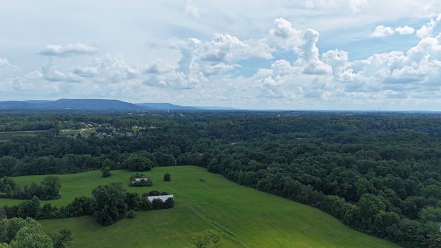 612 Francis Ferry Rd, Mcminnville, TN 37110