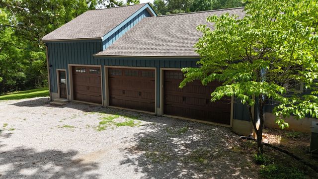612 Francis Ferry Rd, Mcminnville, TN 37110