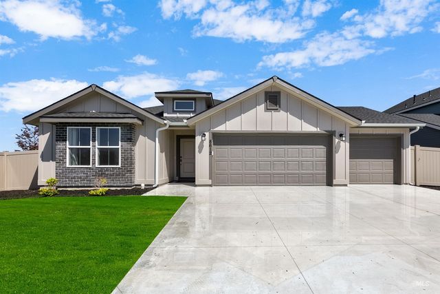 8612 E Love Ct, Nampa, ID 83687