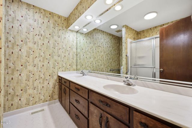 2717 Rue Sans Famille, Raleigh, NC 27607