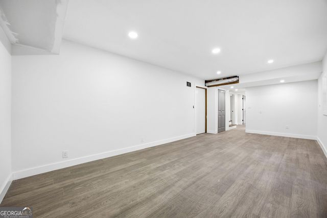 42 W Belle Isle Road, Sandy Springs, GA 30342