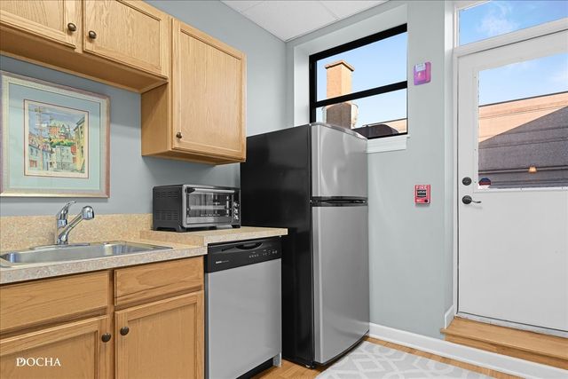 202 W Main Street 202, St. Charles, IL 60174