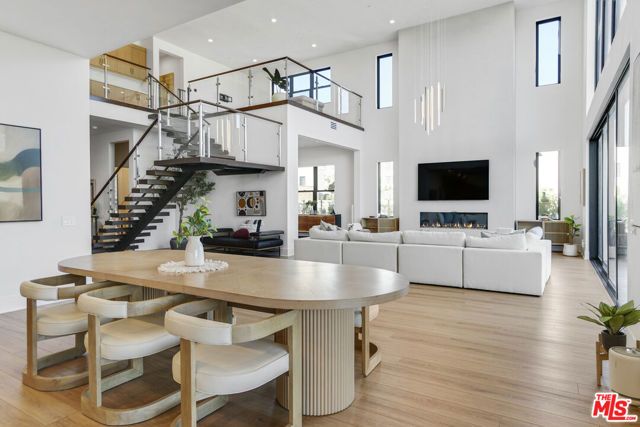 11862 N Hillsborough Lane, Porter Ranch (los Angeles), CA 91326