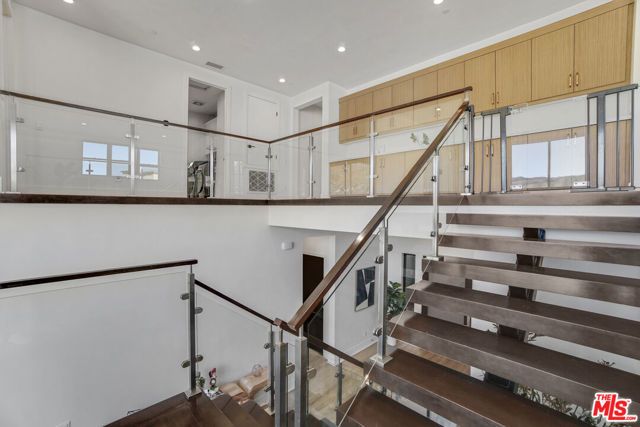 11862 N Hillsborough Lane, Porter Ranch (los Angeles), CA 91326