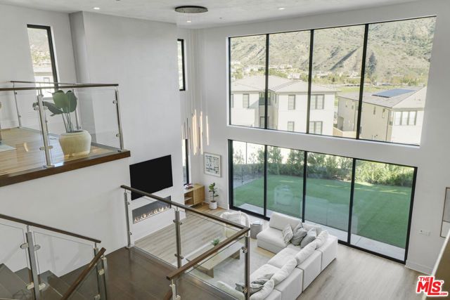 11862 N Hillsborough Lane, Porter Ranch (los Angeles), CA 91326