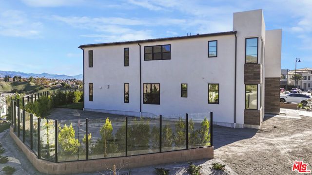 11862 N Hillsborough Lane, Porter Ranch (los Angeles), CA 91326