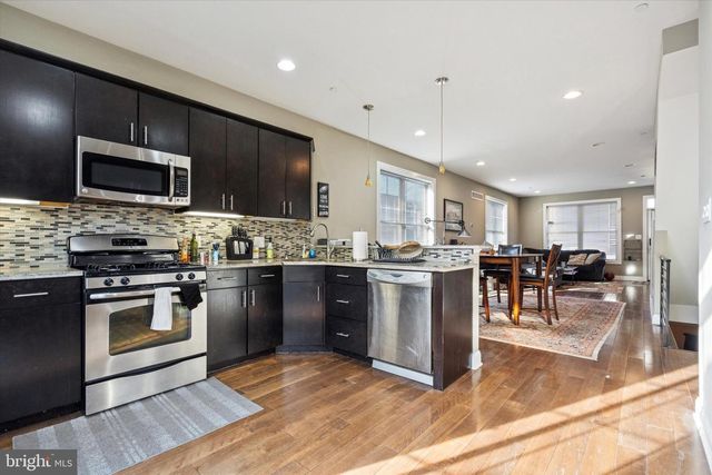 1946 TITAN ST, Philadelphia, PA 19146