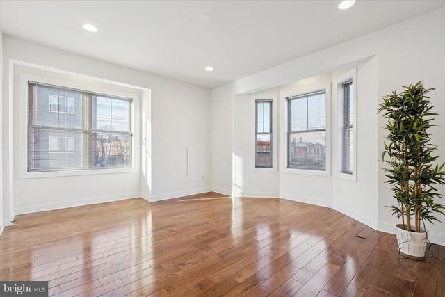 1946 TITAN ST, Philadelphia, PA 19146