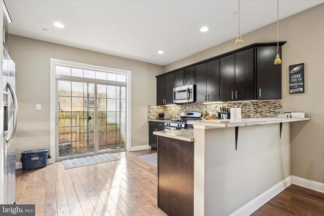 1946 TITAN ST, Philadelphia, PA 19146