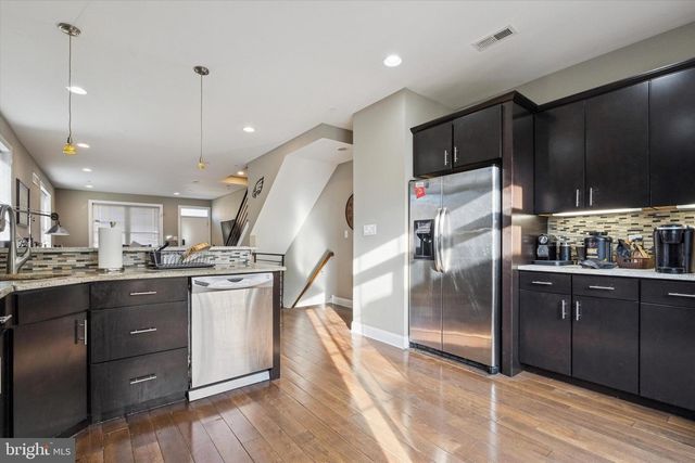 1946 TITAN ST, Philadelphia, PA 19146