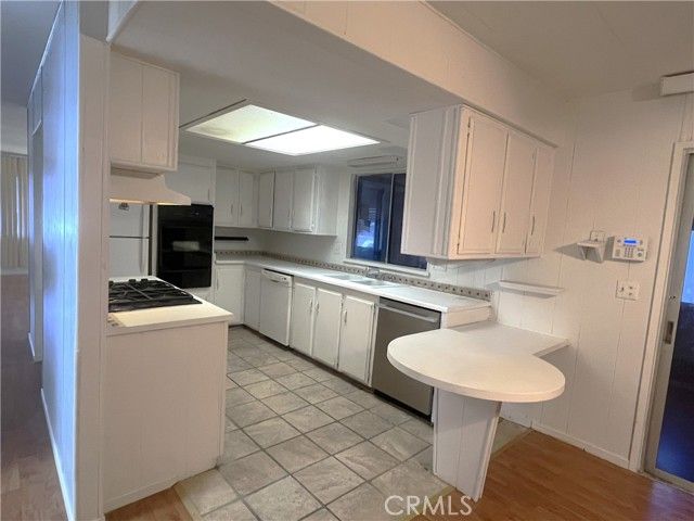 9391 California Avenue 30, Riverside, CA 92503