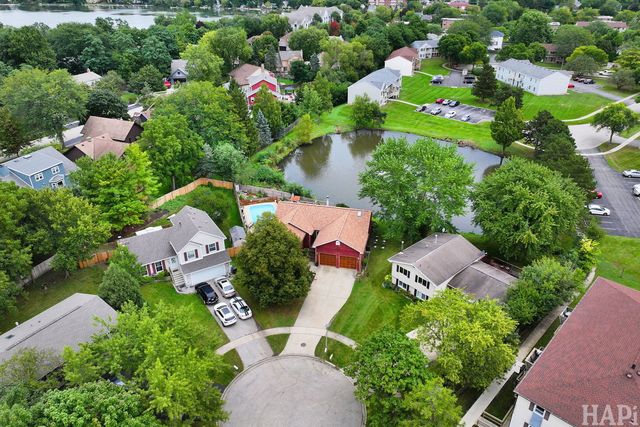 317 Quist Court, Grayslake, IL 60030