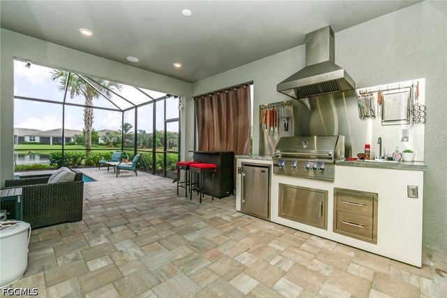 7079 Chapel Creek LN, North Fort Myers, FL 33917