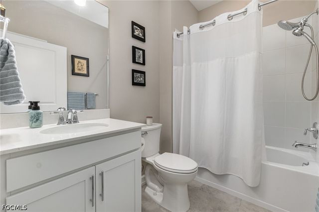 7079 Chapel Creek LN, North Fort Myers, FL 33917