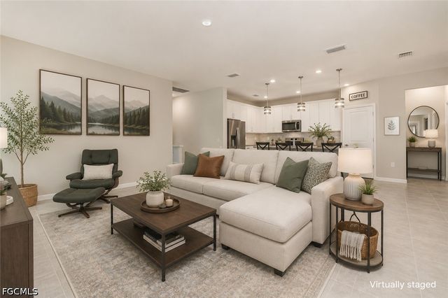 7079 Chapel Creek LN, North Fort Myers, FL 33917