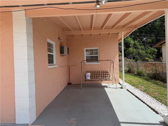 32 Roanoke DR, Fort Myers, FL 33905